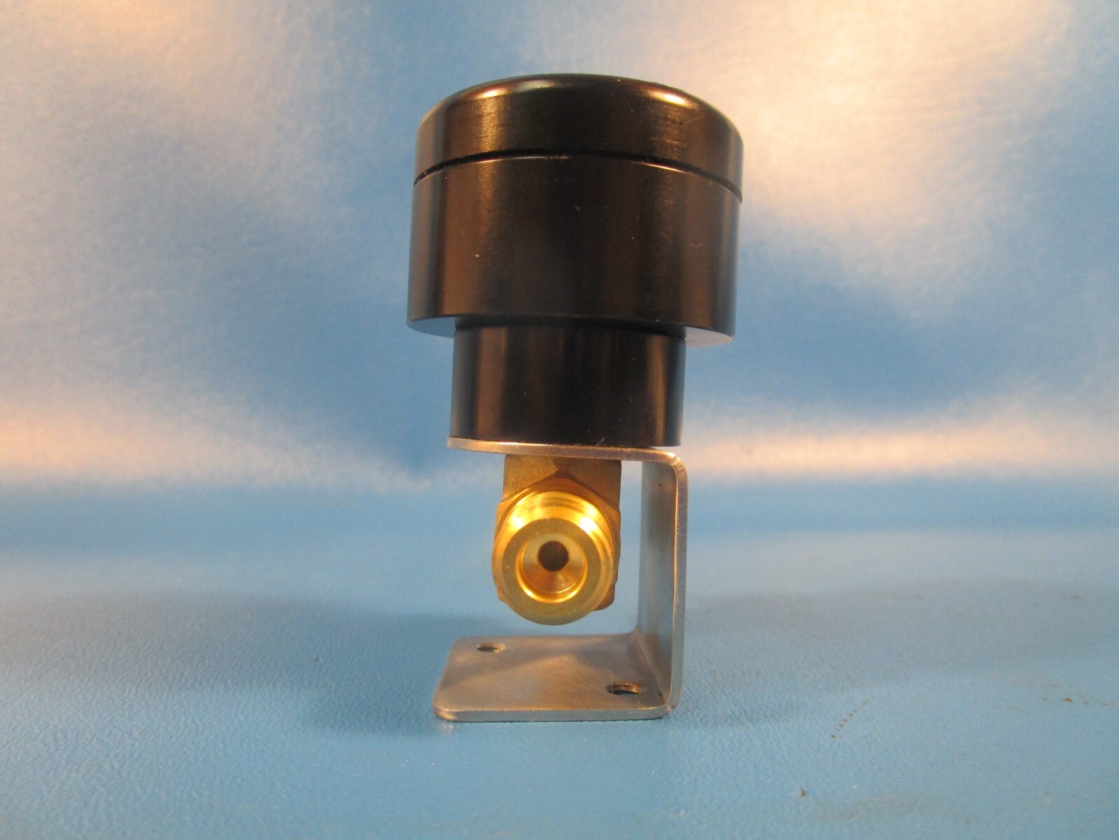 Hy Lok TG2M-4N-PC-E, BRASS 1/4″ MNPT Toggle Valve 12VDC, TG2M4NPCEBRAS