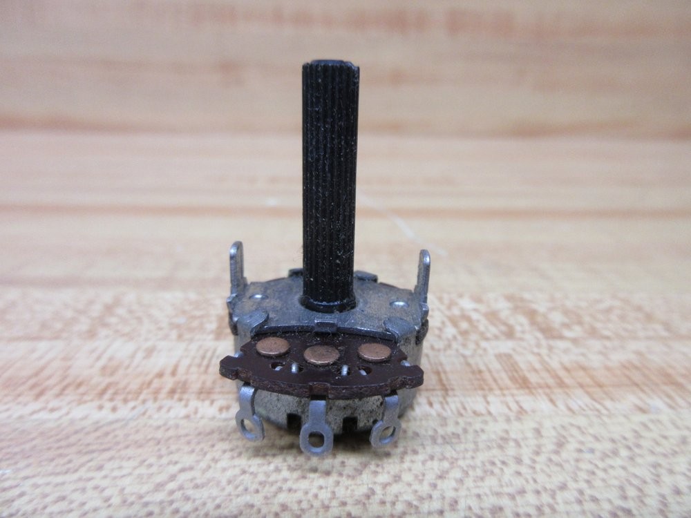 Clarostat B47-500K-Z Potentiometer B47500KZ