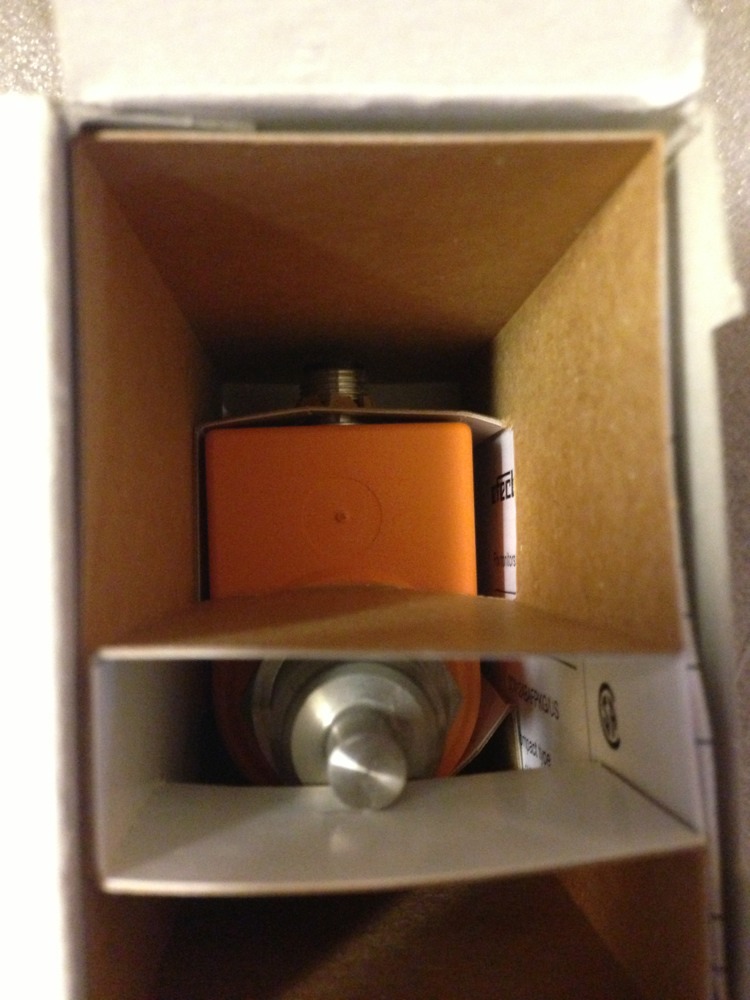 IFM Electronic ST3614, SCN12ABAFPKG/US-100-IPF, Flow Monitor 1/2 NPT, #1372C