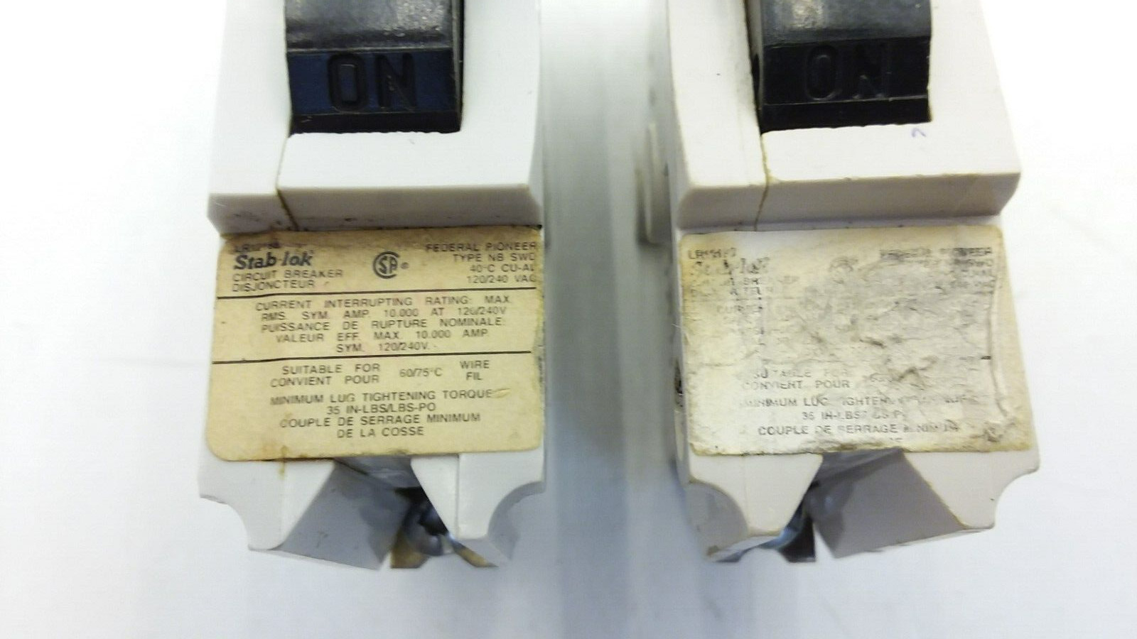 FEDERAL PACIFIC LR12188 CIRCUIT BREAKER 2 POLE 120/240V 15 AMP LOT OF 2