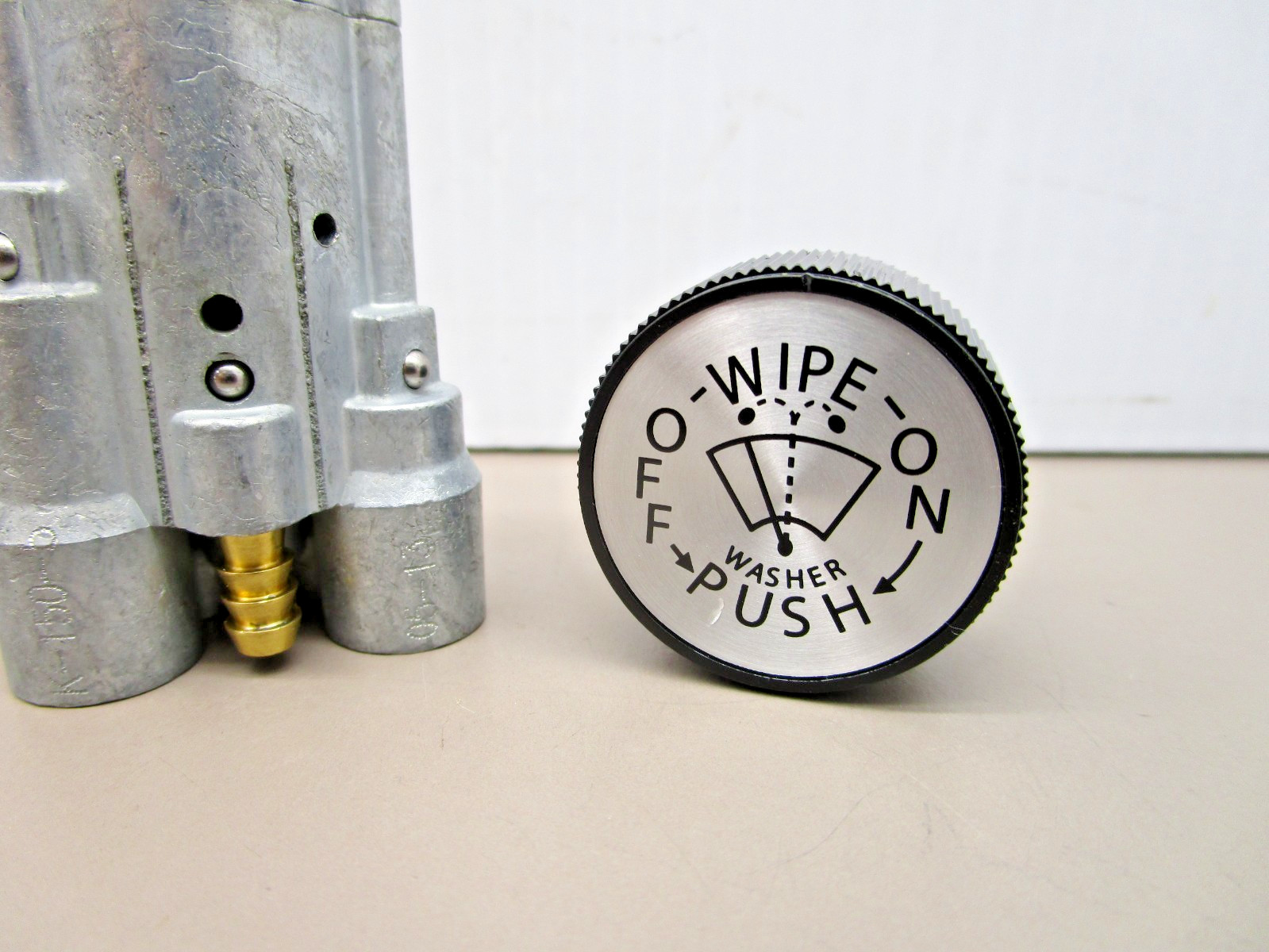 Sprague K-150-5 Pneumatic windshield Wiper Switch and Knob W/ Washer Function
