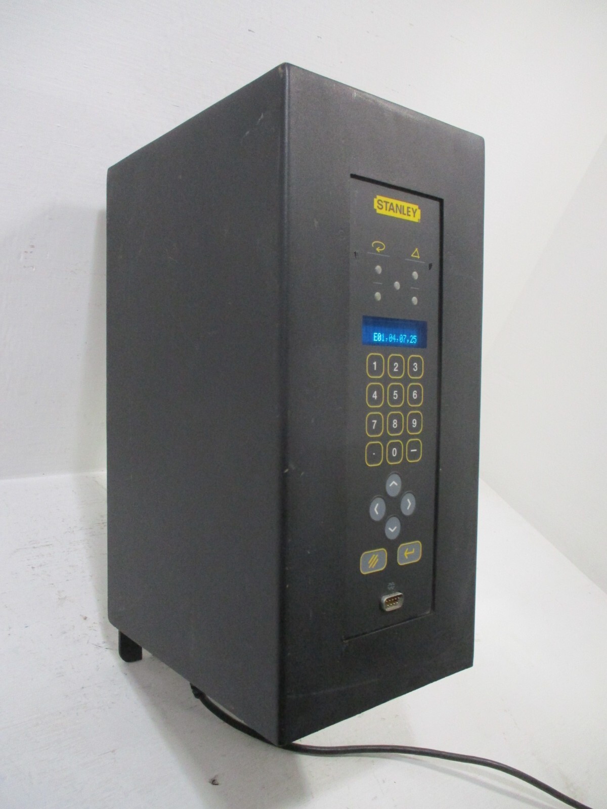 Stanley Q2001-010-001 DELTA GEN 2 Nutrunner Controller 120/220V 10A 1PH