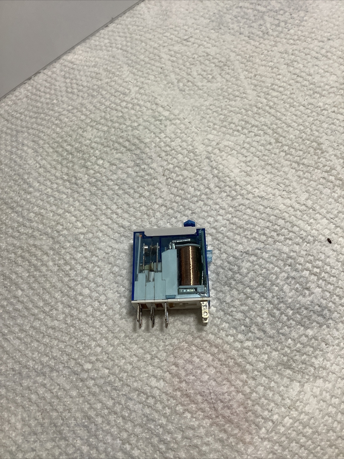 Allen Bradley Relay 700-HK32Z24-3-4 Ser B 24Volt