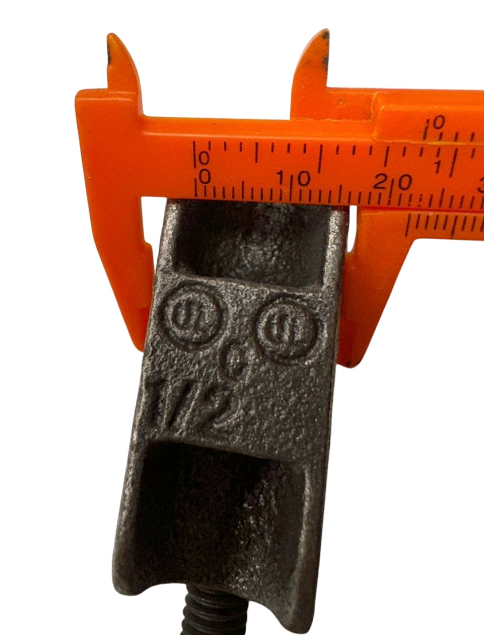 Fastenal 62223 – 1/2-13″ Plain Finish Wide (1-1/4) Throat Univ Top Beam Clamp