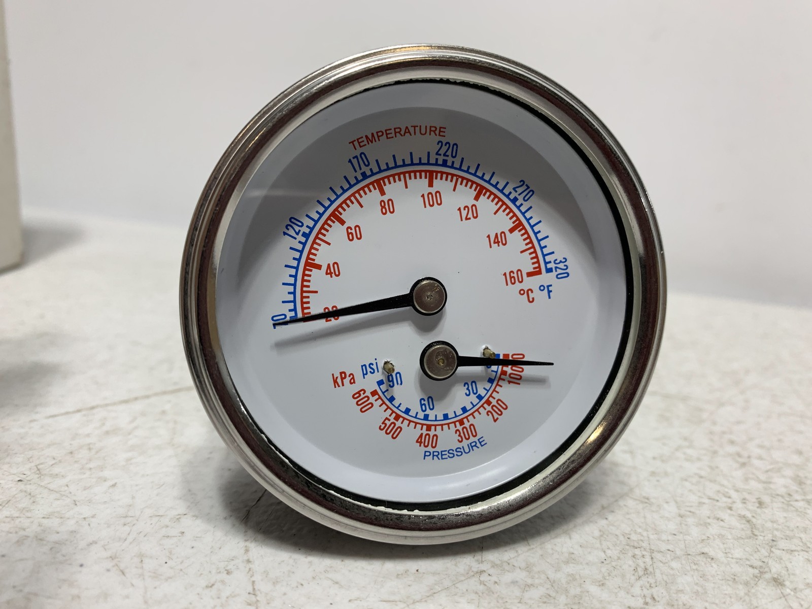 Laars R0060600 Tridicator Gauge 0–90 psi 70–320F 1/4″ NPT 2.5″