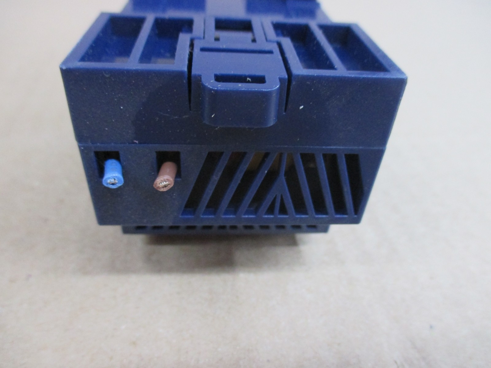 DSP 30-24 TDK-LAMBDA POWER SUPPLY INPUT 100 – 240 VAC OUTPUT 24VDC 30W USED