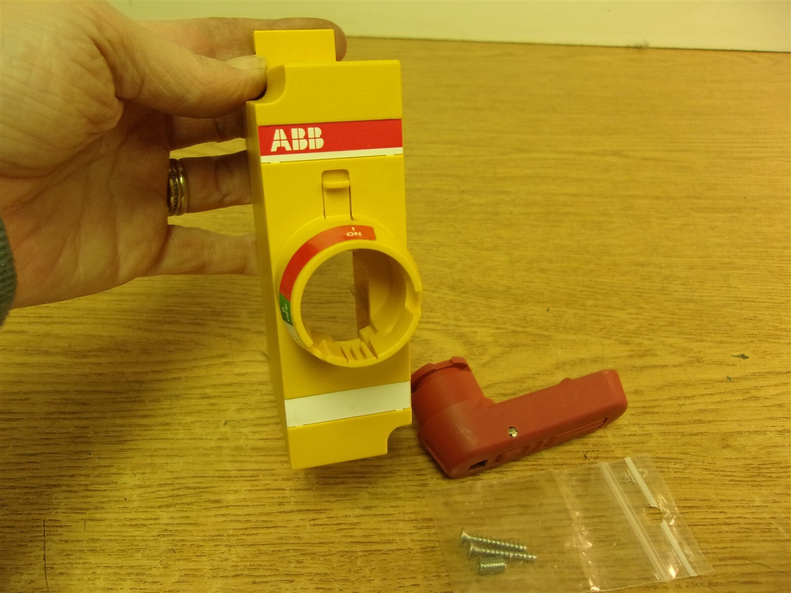 NEW ABB 1SCA022779R7700 OSVY200BK Direct Control *FREE SHIPPING*