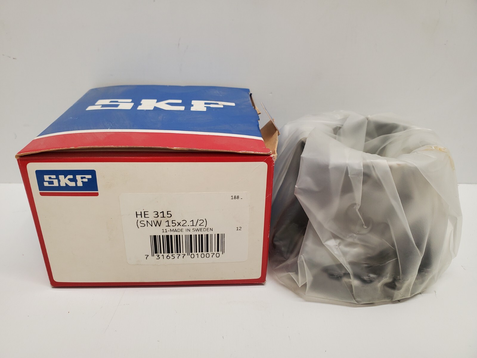 NEW IN BOX! SKF (SNW 15X2.1/2) ADAPTER SLEEVE HE-315