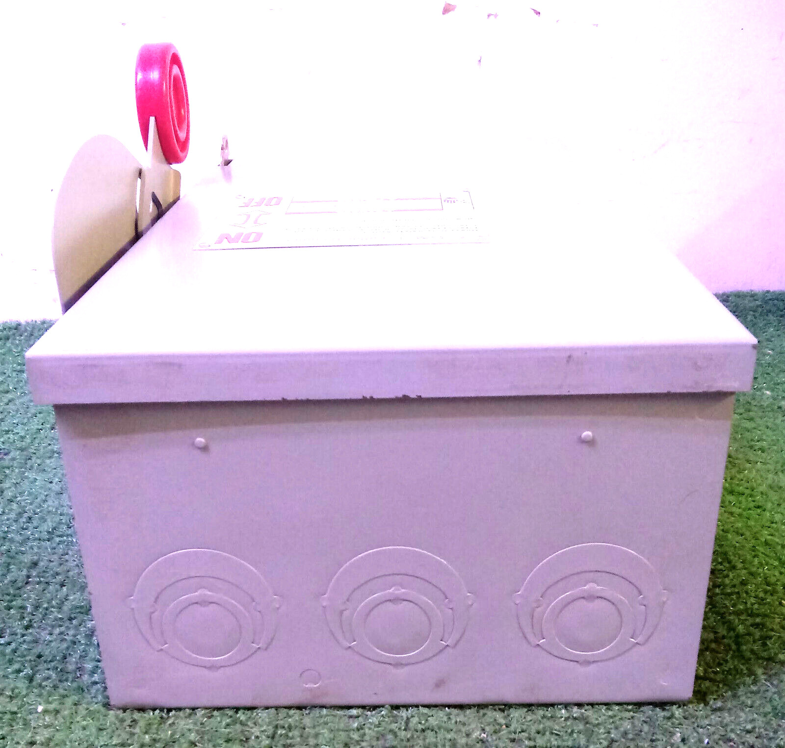 1 NEW EATON DH261FGK 30A/2P/600V SAFETY SWITCH NNB ***MAKE OFFER***