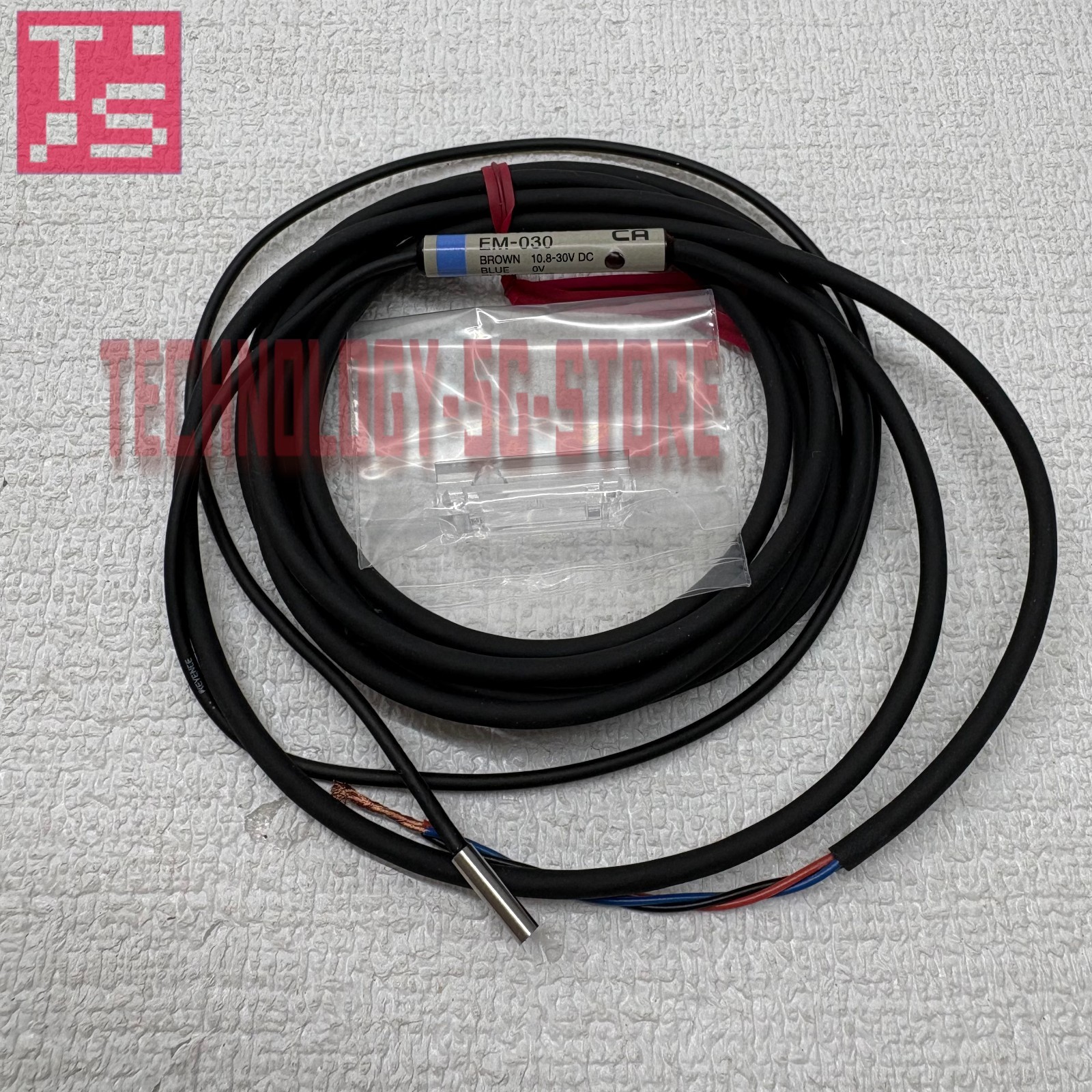 #1pcs new Keyence EM-030 proximity transducer