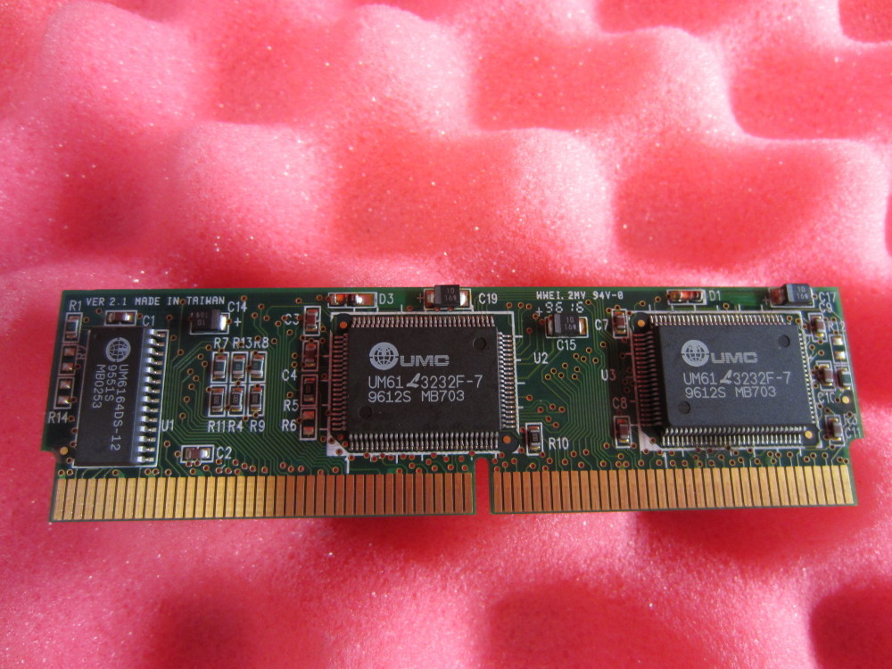 UMC UM61L64S32BU Memory Module WWEI.2MV 94V-0 Ver 2.1
