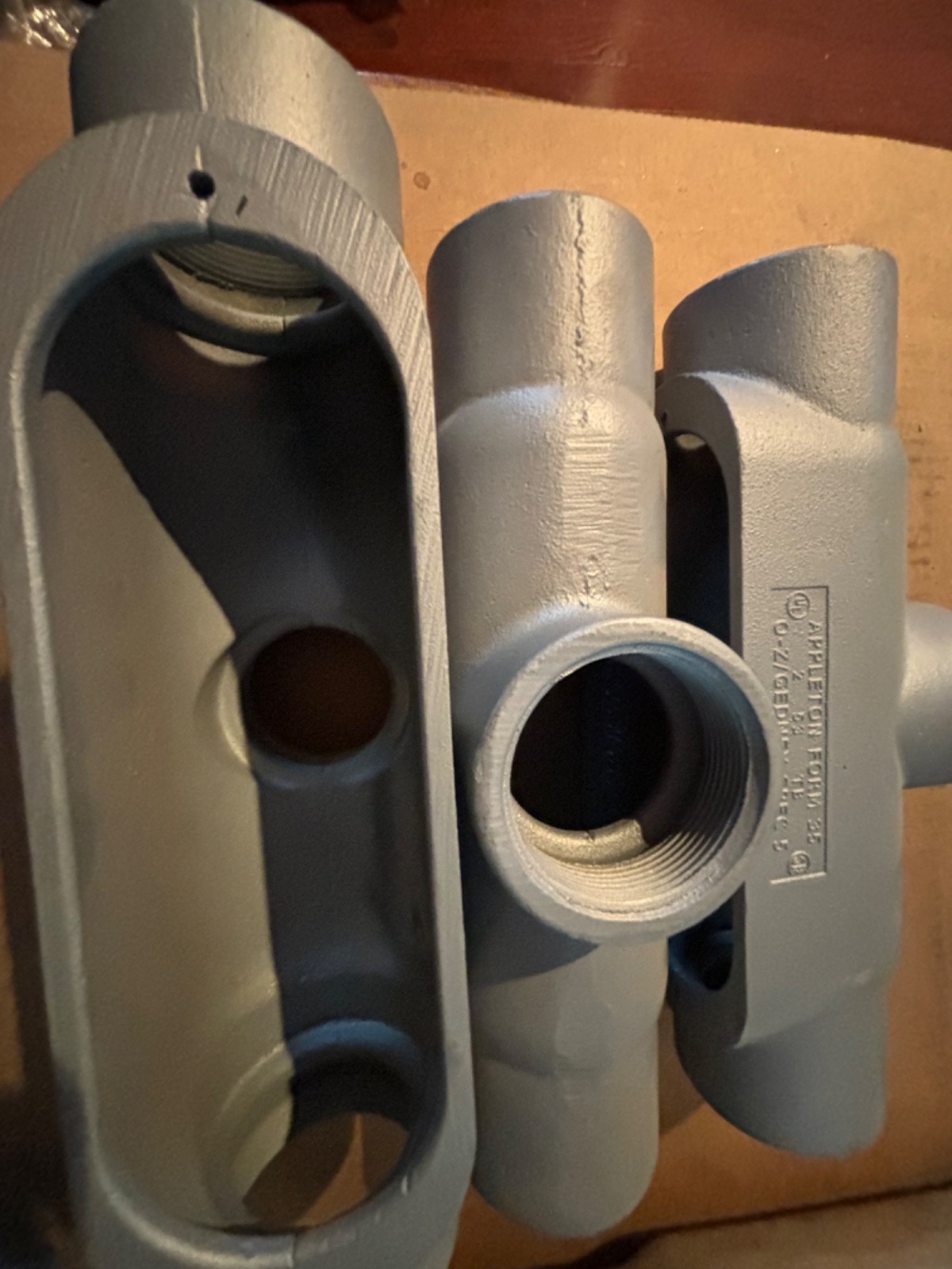 Set of 3 pcs NEW APPLETON 2 53 T FORM 35 IRON CONDUIT TYPE T