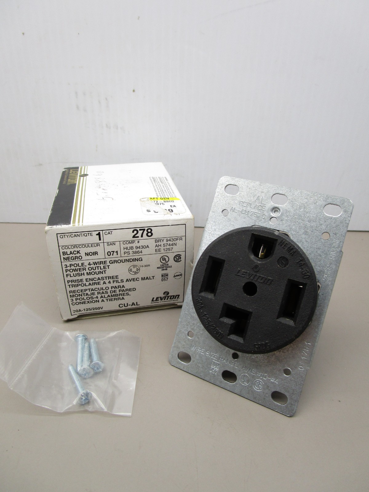 Leviton 278 Electrical Outlet Receptacle 30A 125/250V 3-Pole 4-Wire Grounded