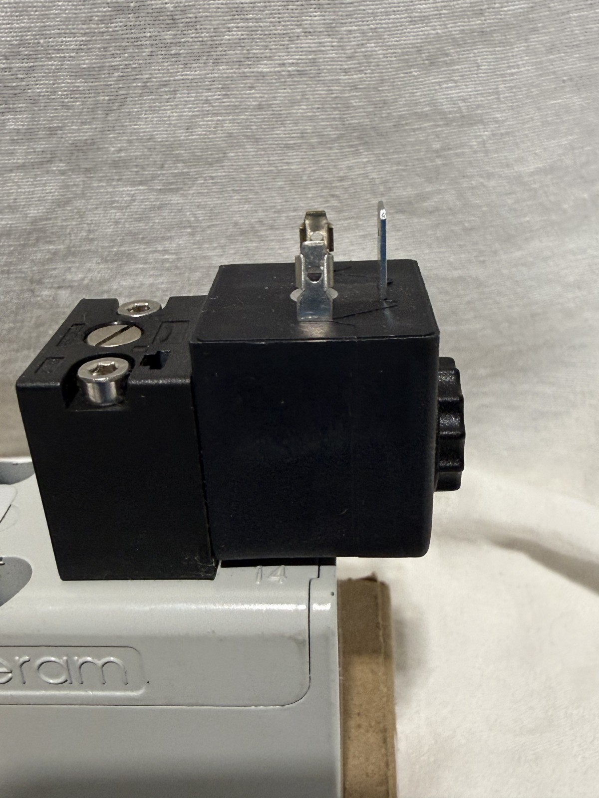 Aventics R432006441 Ceram Valve Size 1 Solenoid 24VDC GT-010061-03940 Rexroth Ne