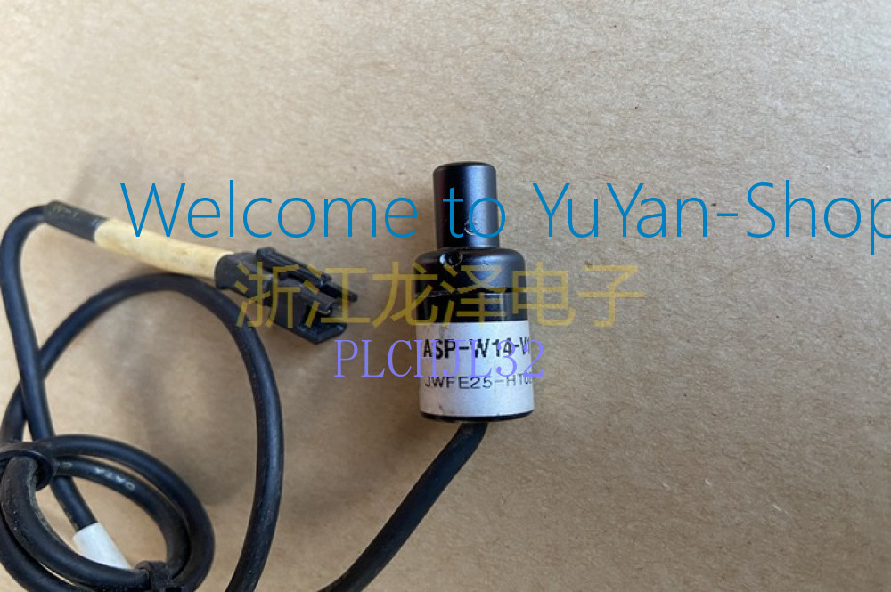 1PC ALT ASP-W14-V1 12V Vision Point Source white Light 8mm #T74N YS