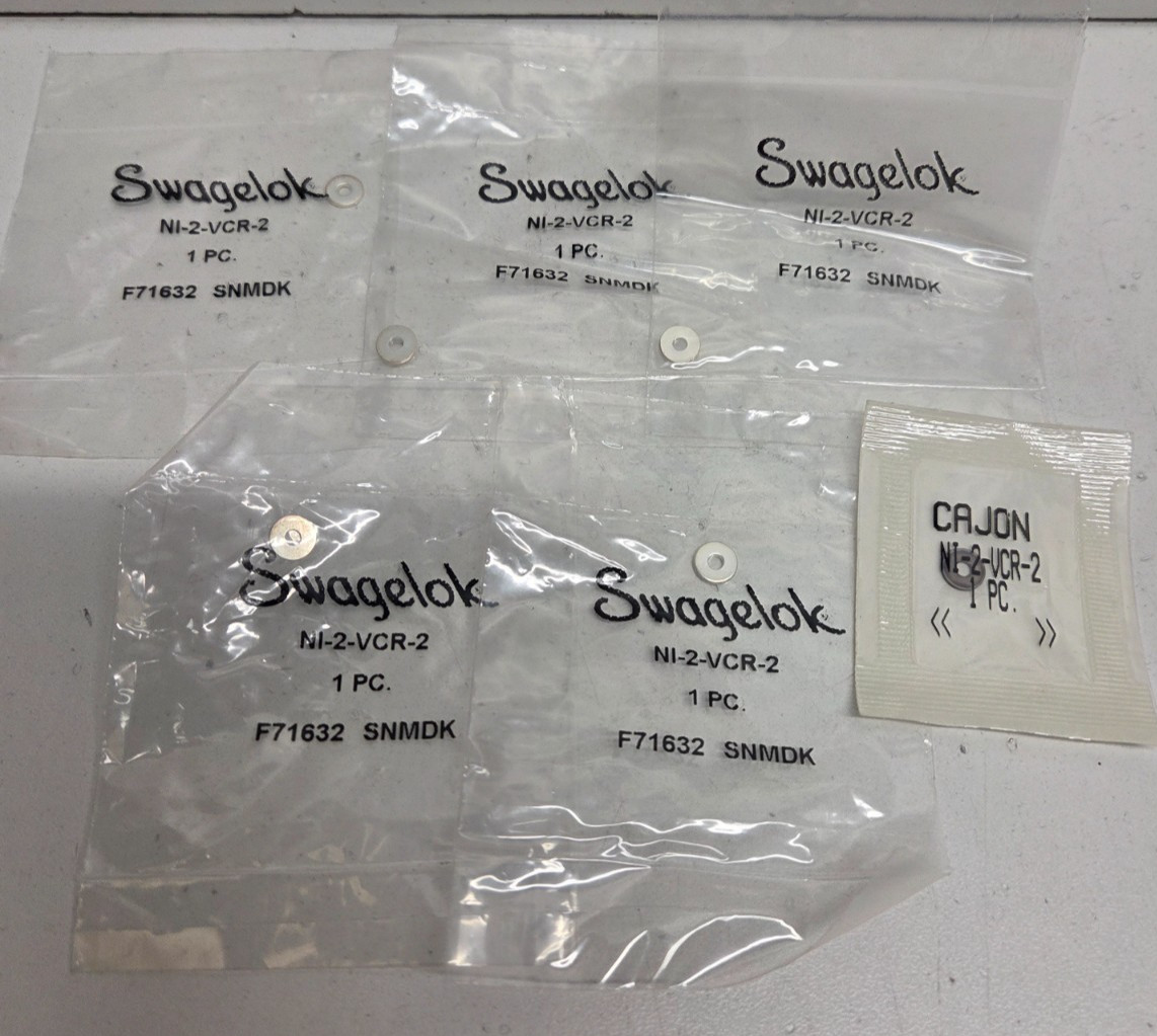 LOT OF 6 NEW IN BAG! SWAGELOK 1/8″ SILVER VCR FACE SEAL GASKETS NI-2-VCR-2