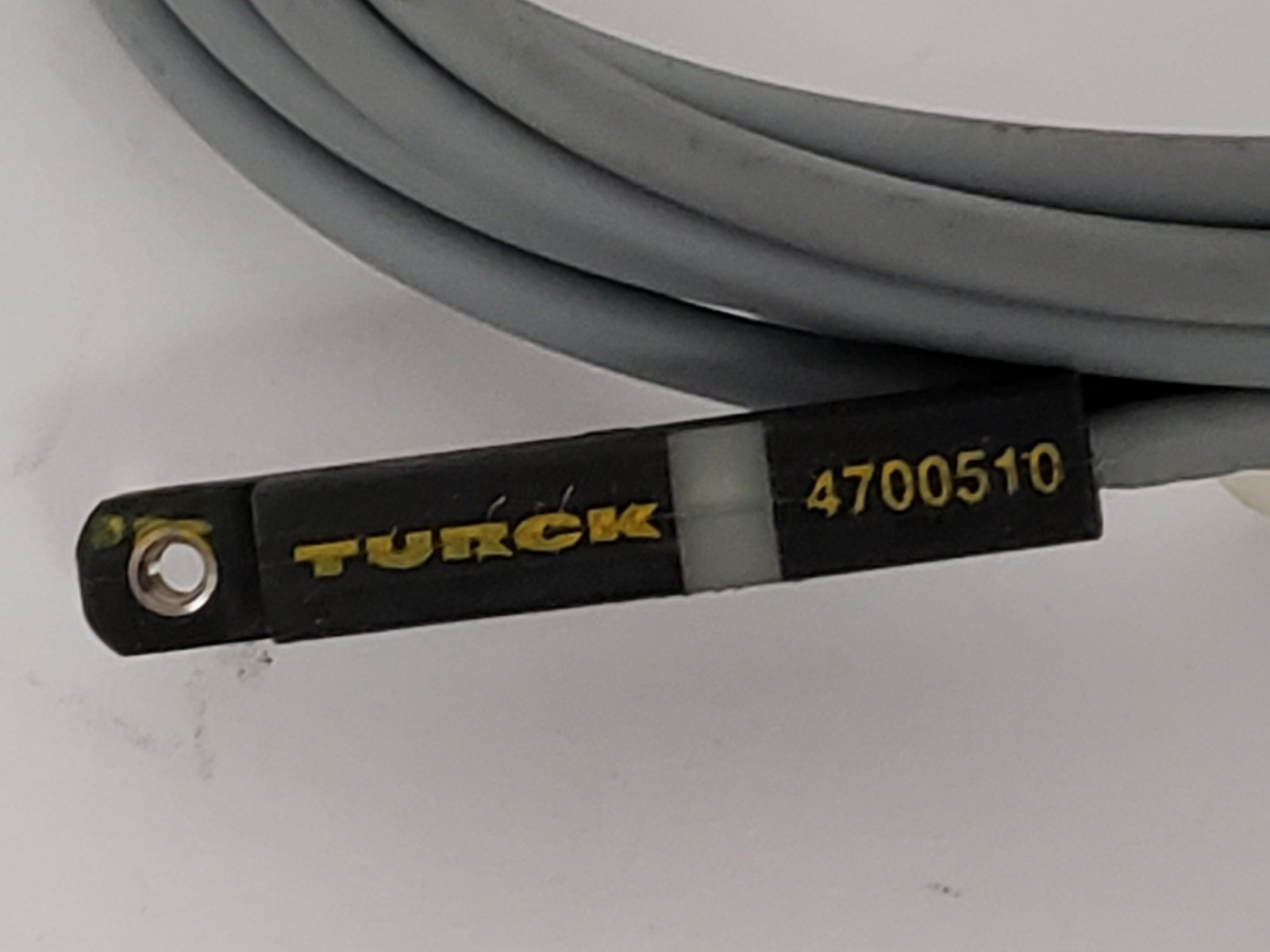 TURCK 4700510 MAGNETIC FIELD SENSOR RECTANGULAR 2 WIRE NNB