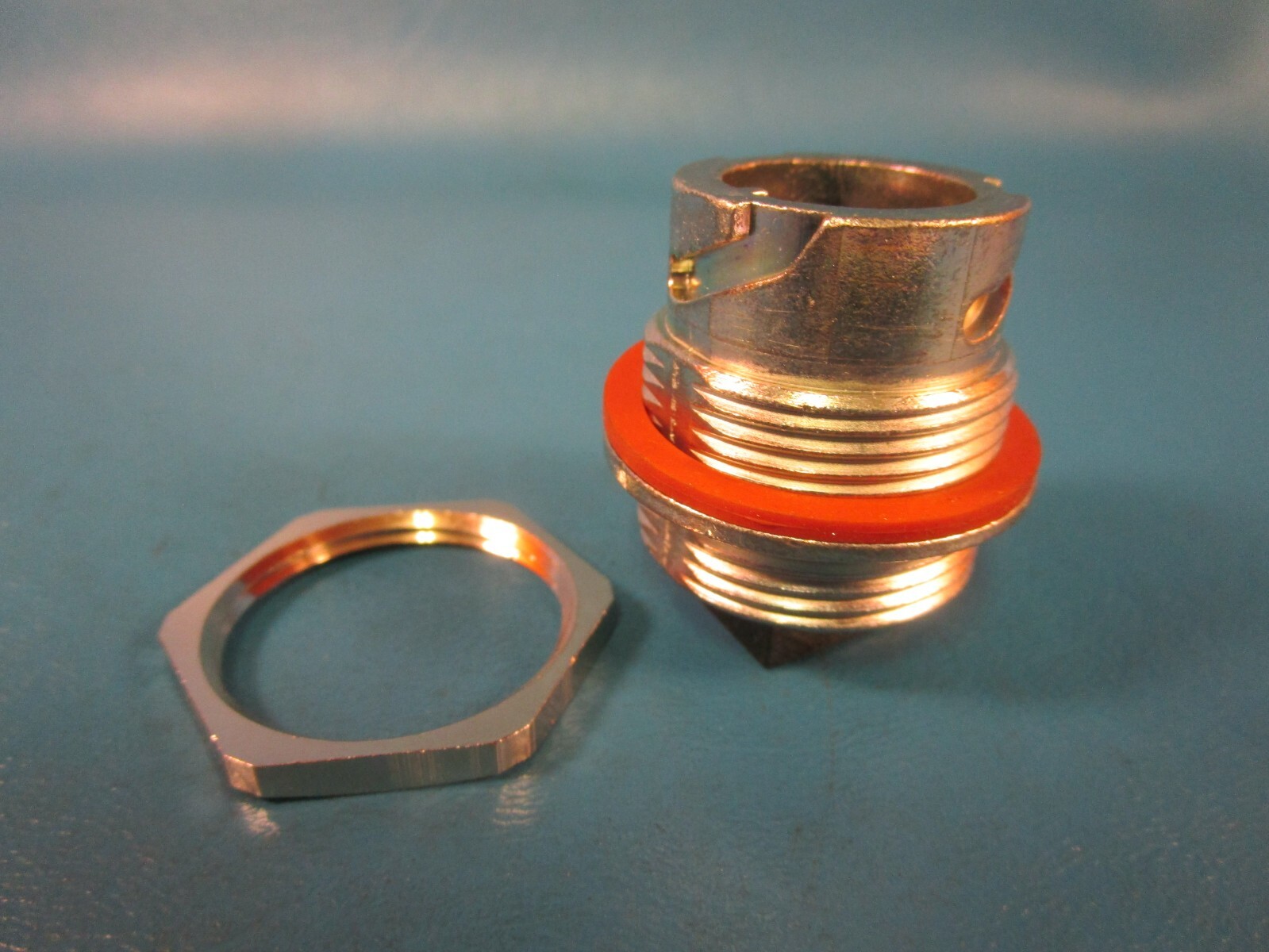 Tyco Electronics 2008615-1 Connector