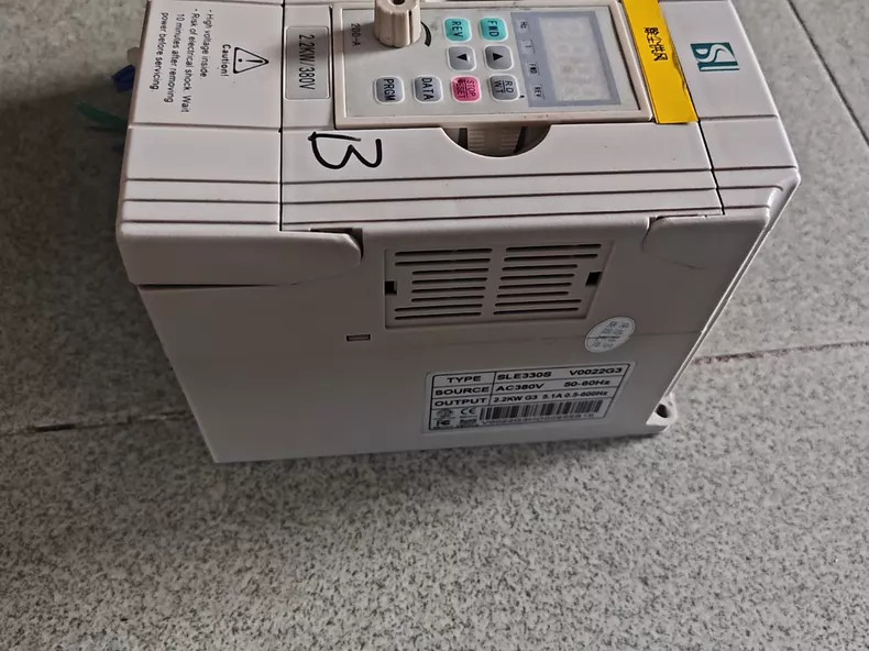 1P SLE330S V0022G3 VFD 2.2KW 380V