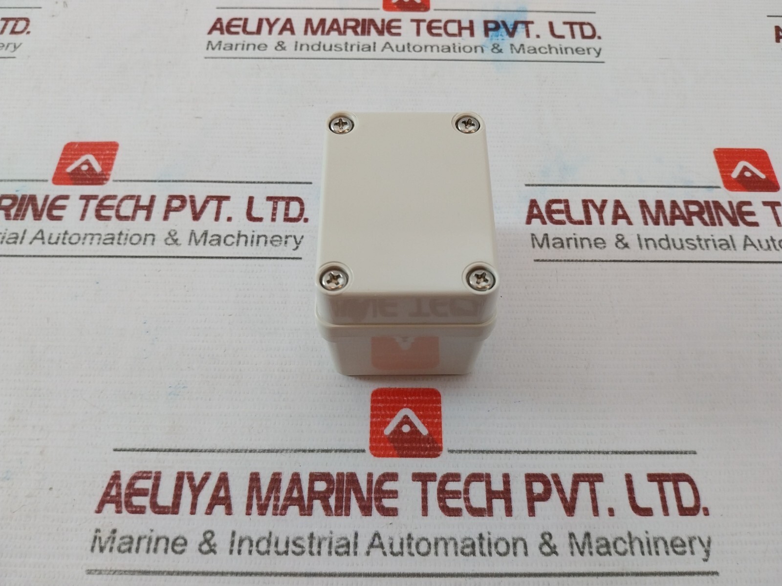 D.S.E. HI BOX ABS AH250V F Unique Box (Sus Draw Latch) LF.T3.15AH 250V P