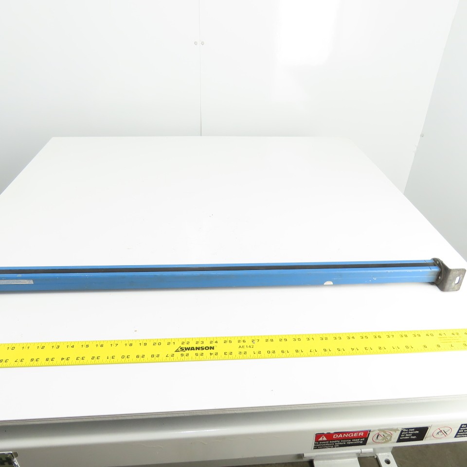 Pinnacle MC-36 MicroGuard Light Curtain Receiver 41-3/4″ OAL