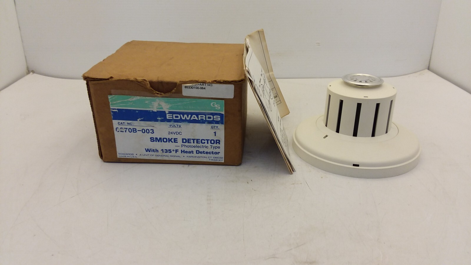 EDWARDS 6270B003 SMOKE/HEAT DETECTOR PHOTOELECTRIC TYPE W/135F HEAT DETECTOR NIB