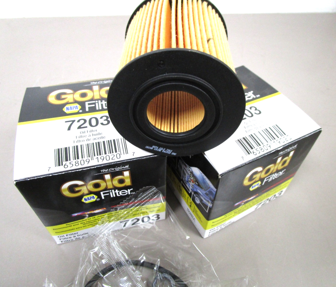 Lot of 2 —- Engine Oil Filters NAPA 7203