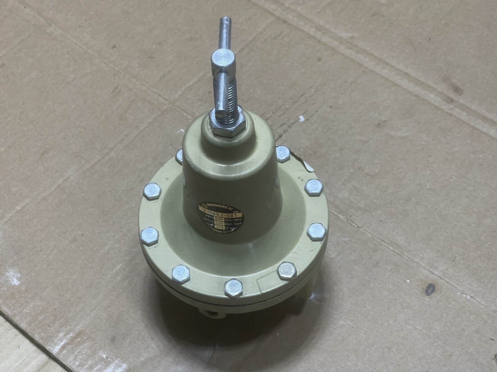 CA Norgren 11-002-081 Regulator Valve 400 Inlet 125 Outlet 175F 3/4″ Connection