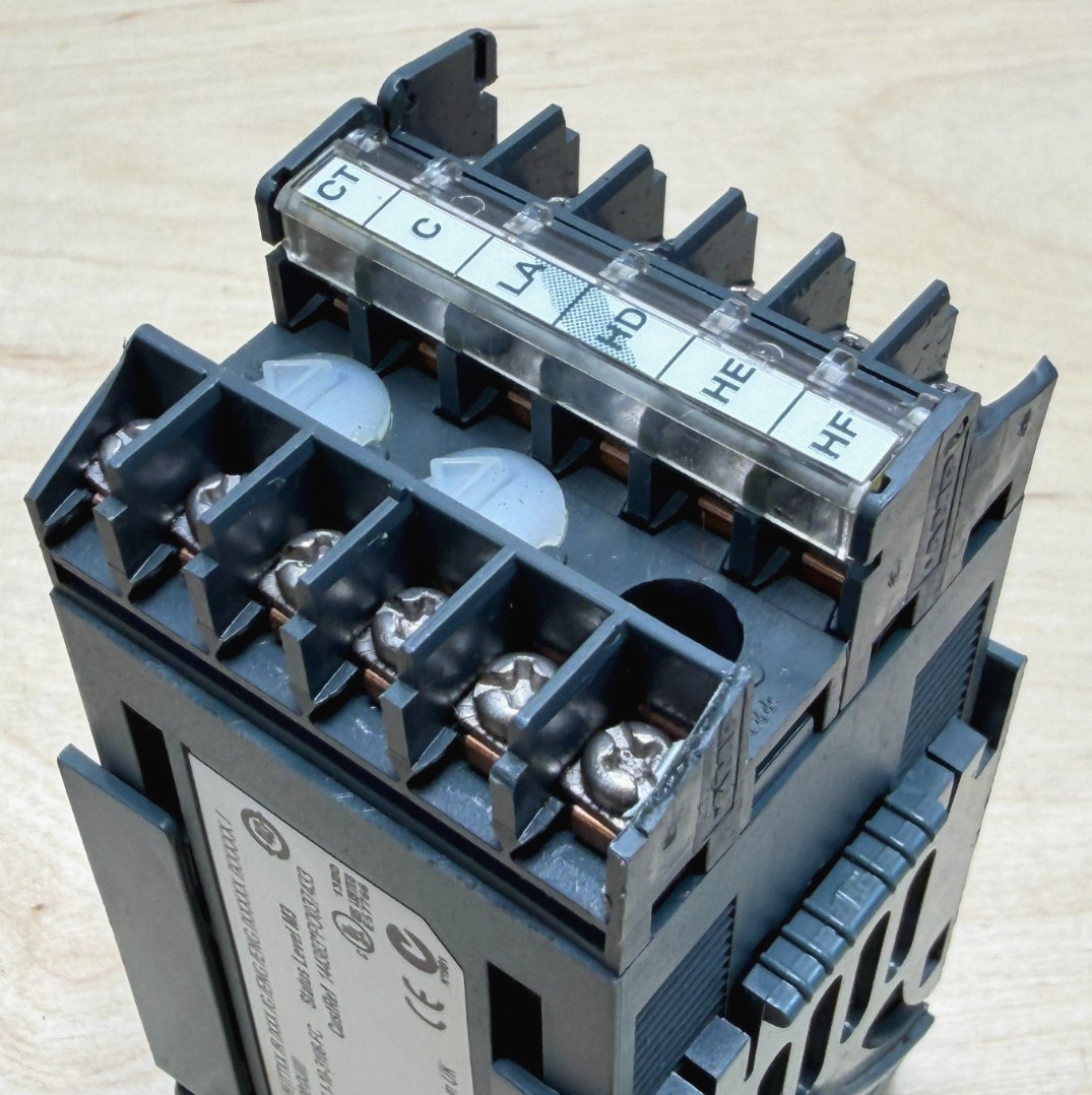 Eurotherm 3216 Temperature Controller, 3216/CC/VH/TTXX/R/XXX/G/ENG EU0690