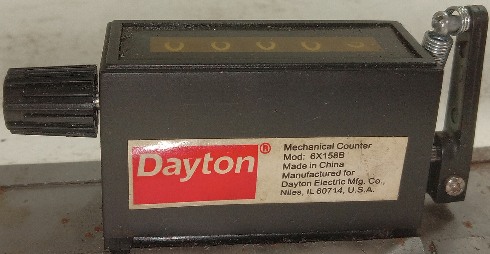 1 USED DAYTON 6X158B MECHANICAL COUNTER ***MAKE OFFER***