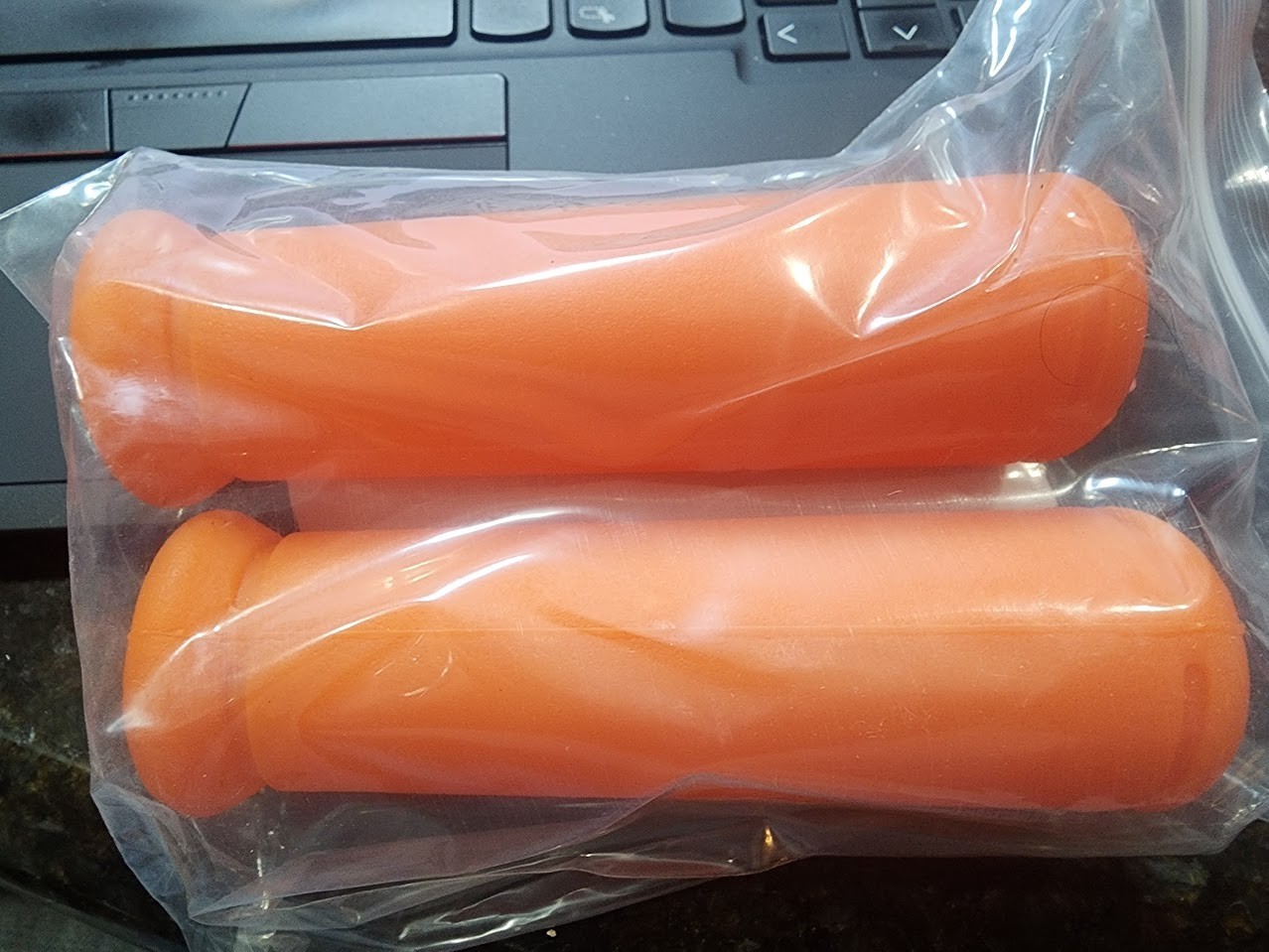 (2-Pk) Rubber Dynamics Smooth Tapered Silicone Handle Grip Orange 1″ x 4-1/2″
