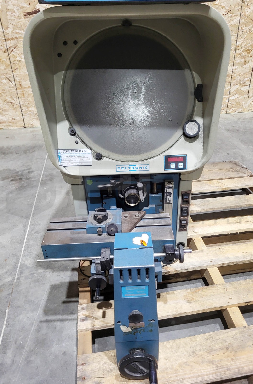 DELTRONIC DH14-MPC4 OPTICAL COMPARATOR 120V 60HZ 2A W/ MPC-5 MULTIPRESSOR