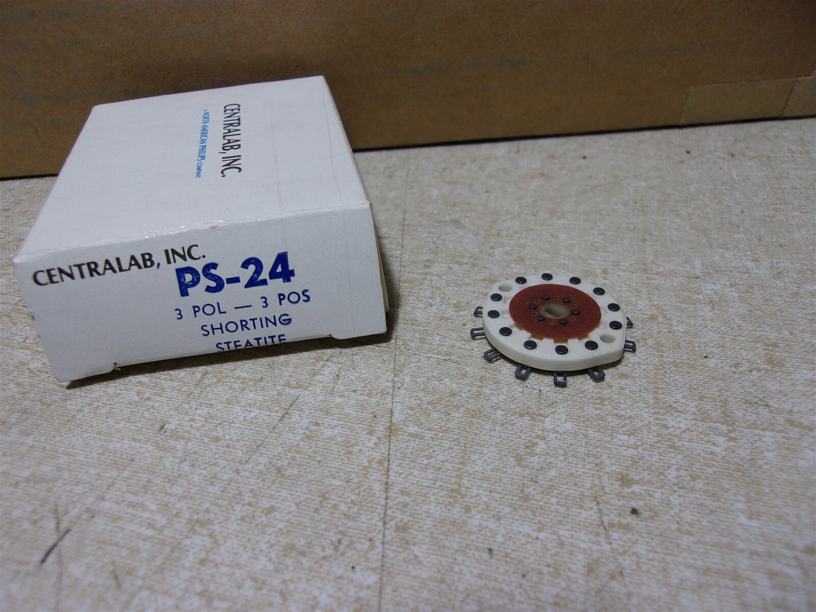NEW Centralab PS24 3-Pol-3Pos Shorting Steatite *FREE SHIPPING*