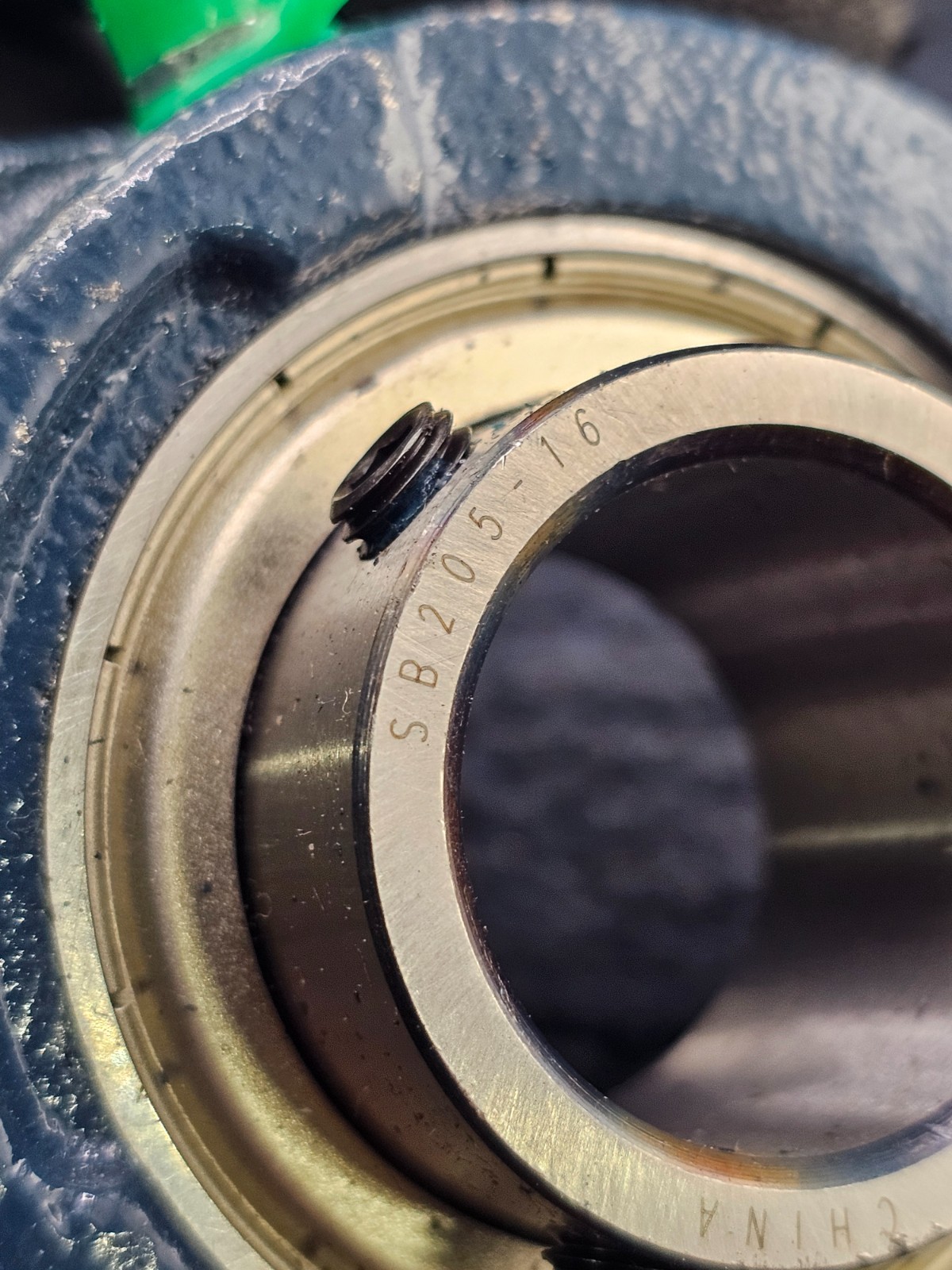 Tritan SB205-16 FL205: Flange Mount Bearing, 2 Bolt Flange, Screw Locking