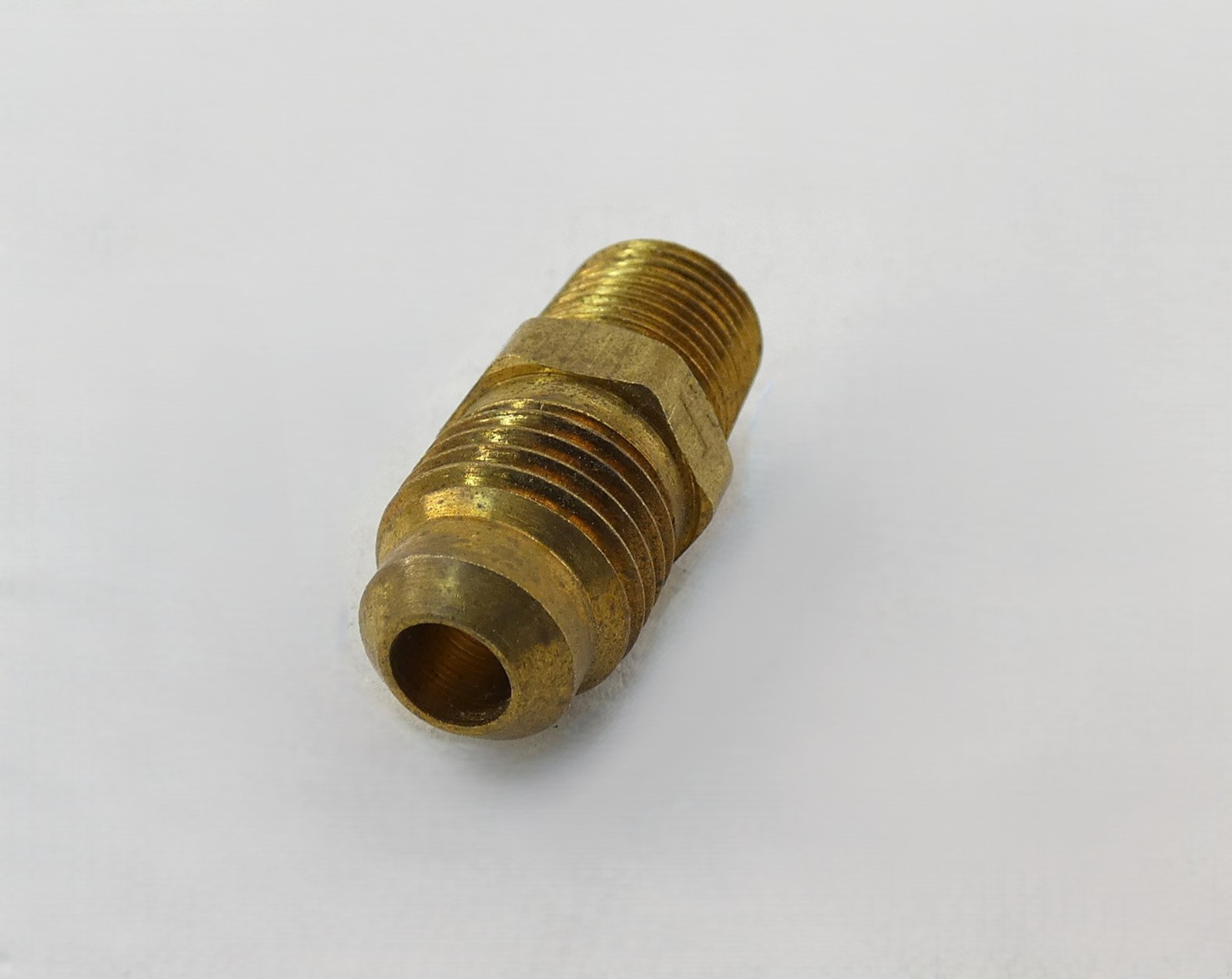 *Lot of 96* Parker 48F-4-2 Male Flare Tube Fitting Size 1/4″ X 1/8″ NPT Male …