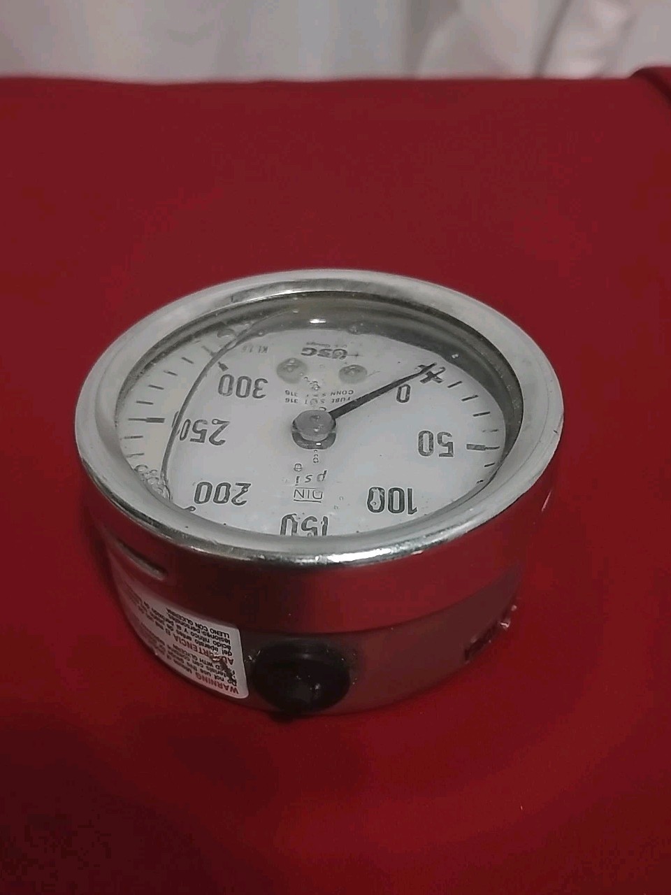 Ametek USG KI.1.6 2.5″ Liquid Filled Pressure Gauge KI.1.6 0 To 300 Psi