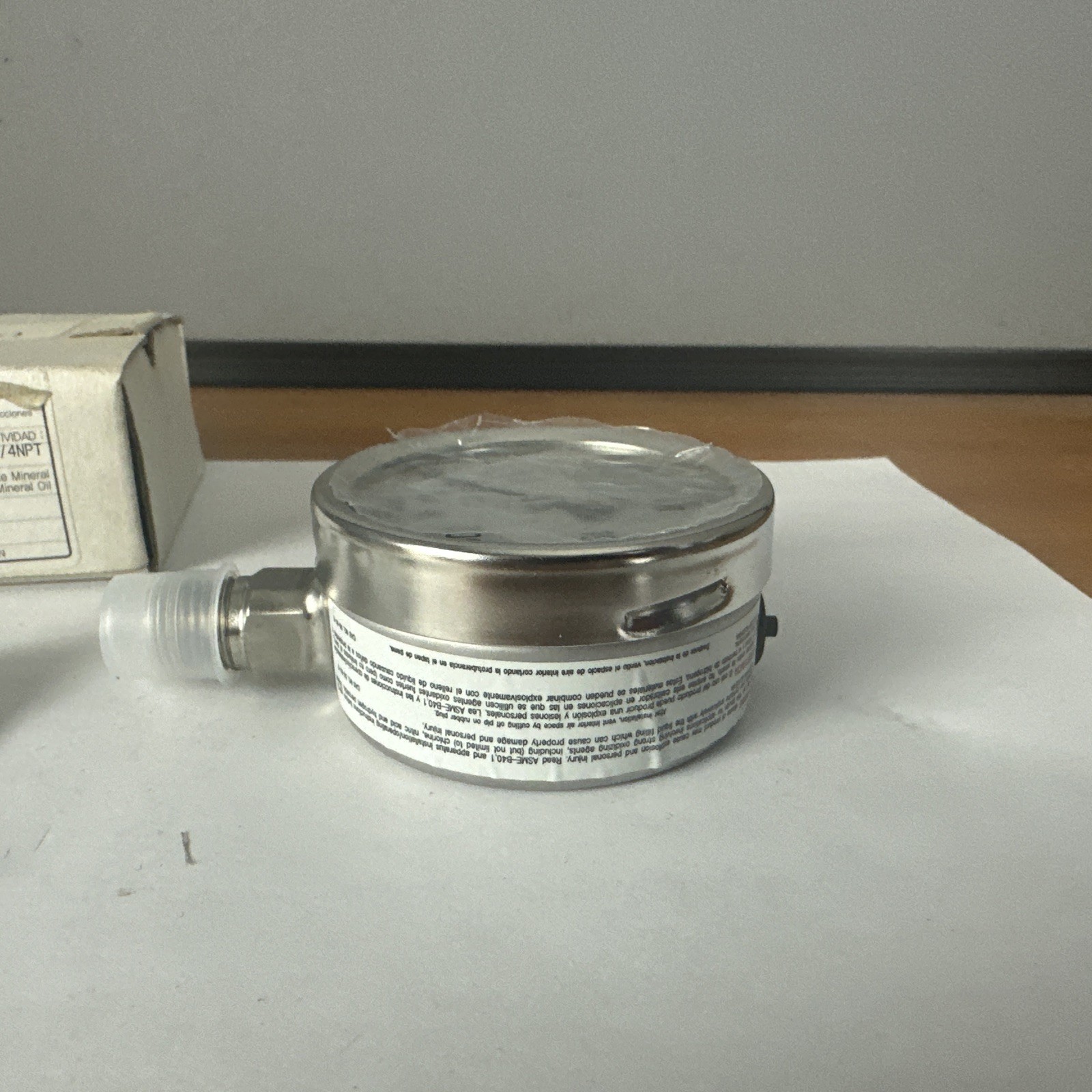AMETEK USG 656240AA4CD3B0G NEW LIQUID FILLED PRESSURE GUAGE 200PSI 1/4 NPT