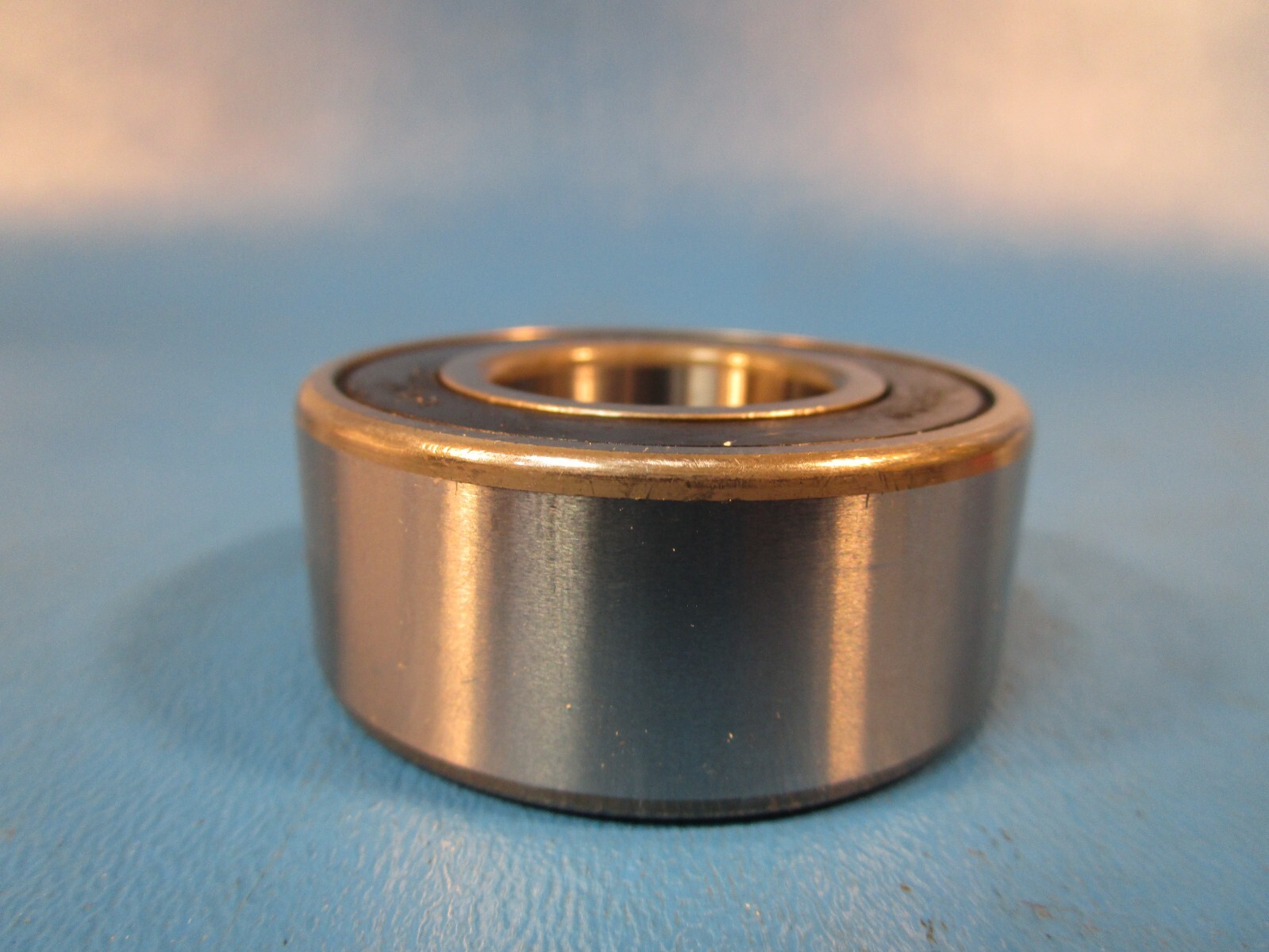 NTN 63205LLB/2A Single Row Deep Groove Radial Ball Bearing, 25mm x 52mm x 20.600