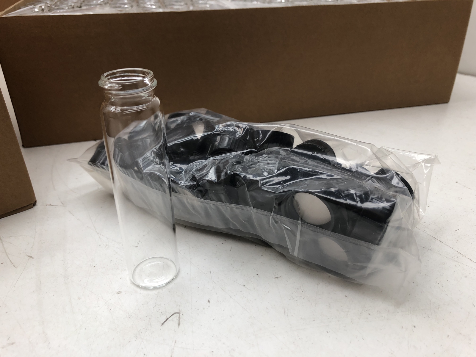 (QTY.288) KIMBLE & CHASE 609572-11 OPTICLEAR VIALS W/ CAPS