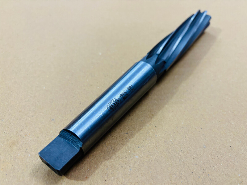 HSS Machine Reamer Dia 25 MM With Taper Shank MT 3 – Cut Edge 115MM – OAL 242 MM