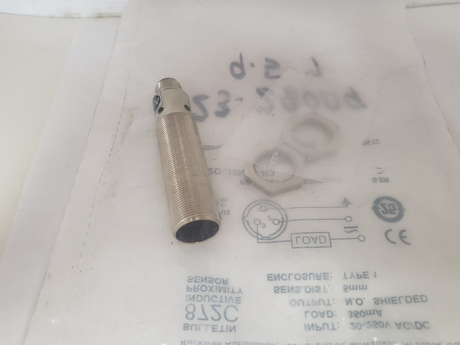 ALLEN BRADLEY 872C-J5N18-R3 INDUCTIVE PROXIMITY SENSOR 20-250V AC/DC SER C NIB