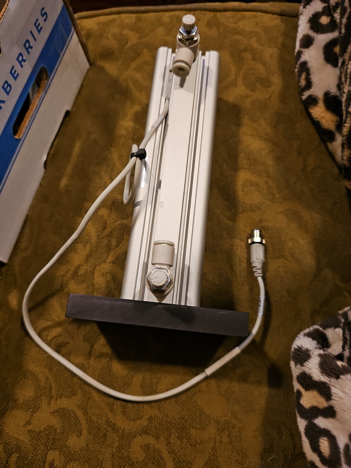 SMC Pneumatic Cylinder 125mm Stroke w/ Switch D-M9PSAPC CD 2A3-9W1 2TN-125DCZ