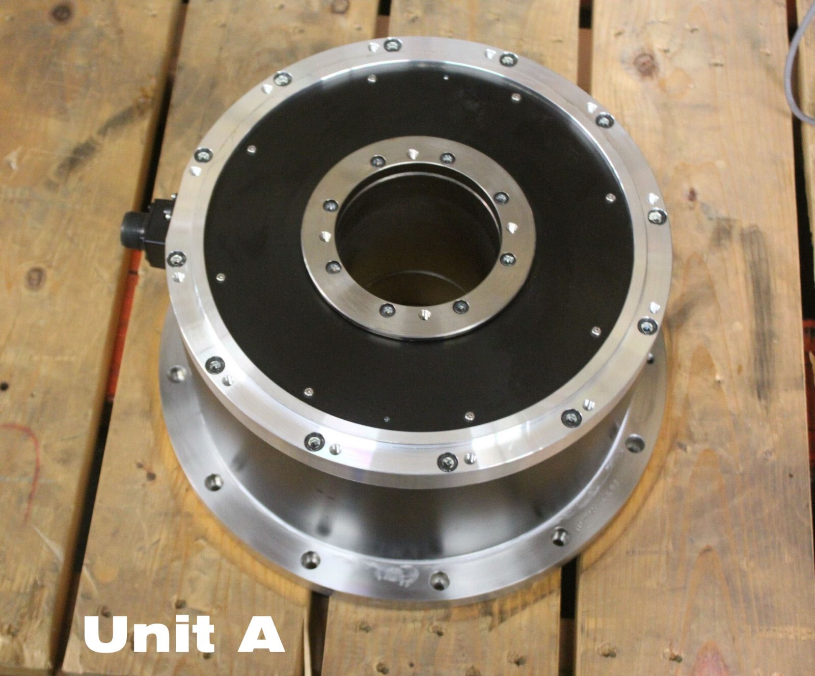 YASKAWA AC Servo Motor SGMCS-1EN3A31