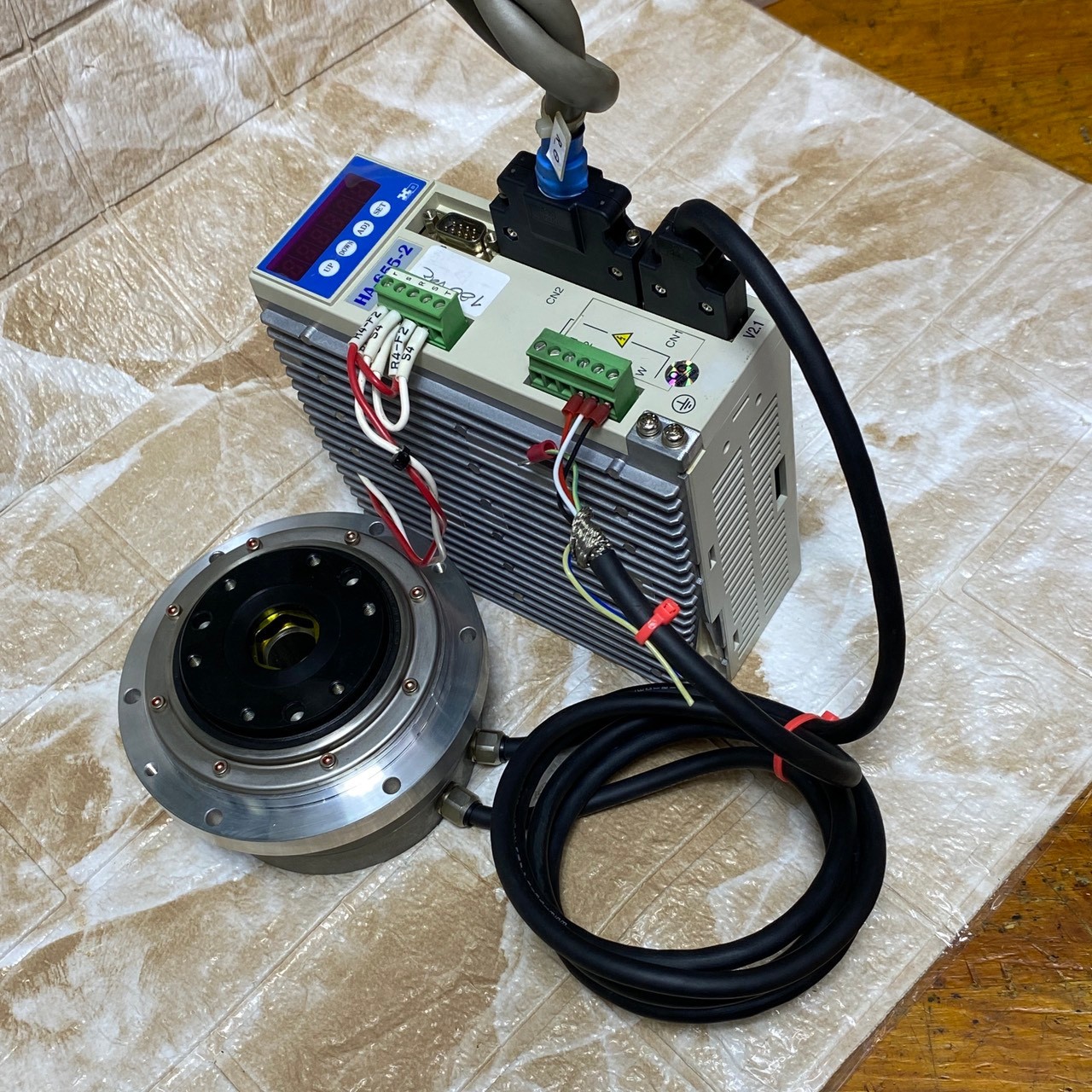 HARMONIC Drive HA-655-2-100&FHA-17C-50-E250 Servo set as in photos SN:9080, SALE