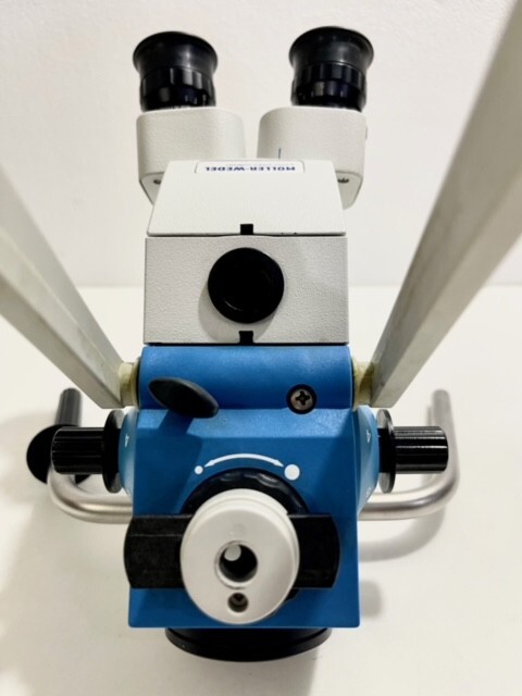 Moller-Wedel Spectra 500 Microscope Head with 12.5 X/17 B Eyepieces, F=250 Lens