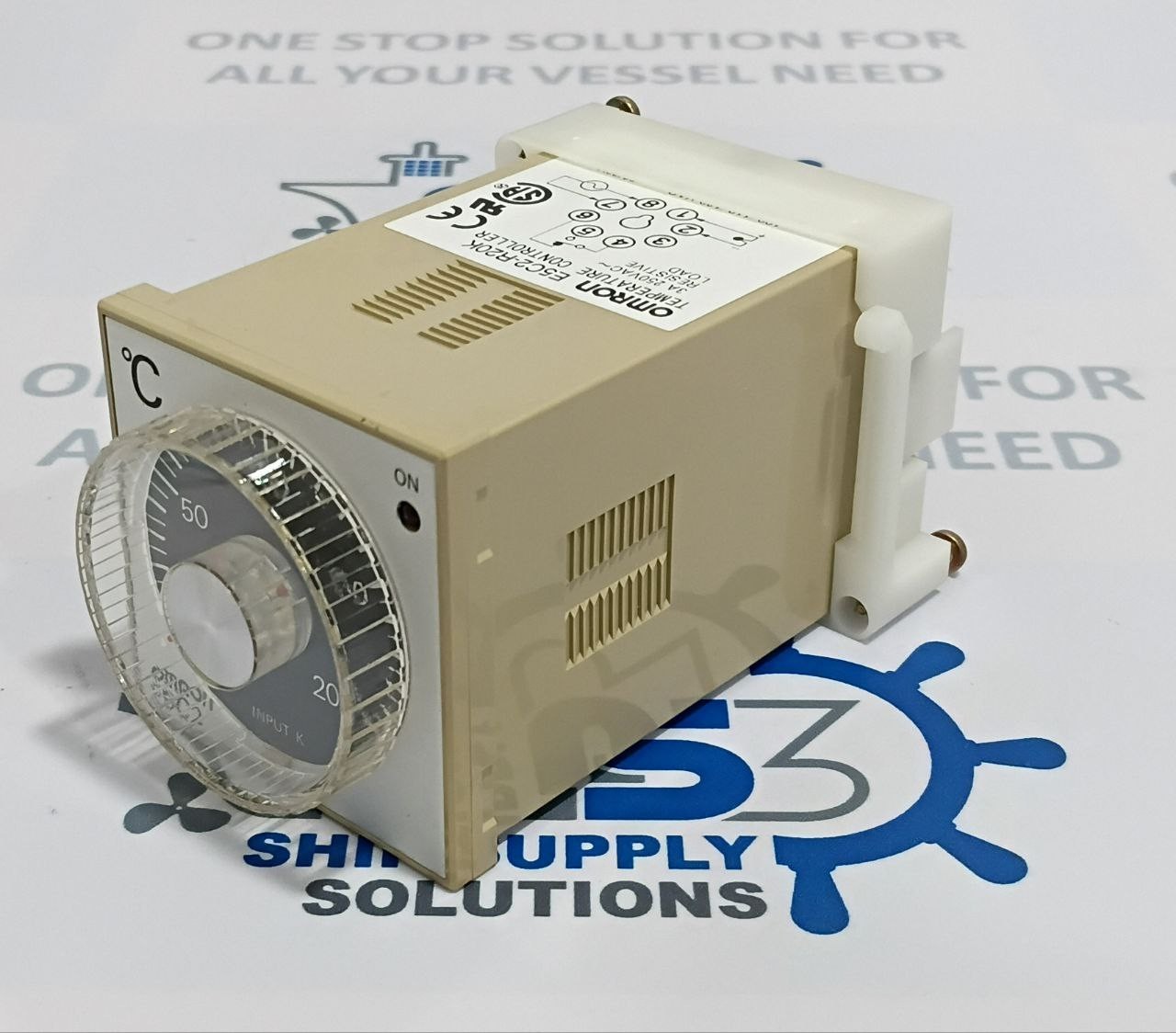 Omron E5C2-R20K Temperature Controller 0 to 200°C Volt 100/110/120V AC