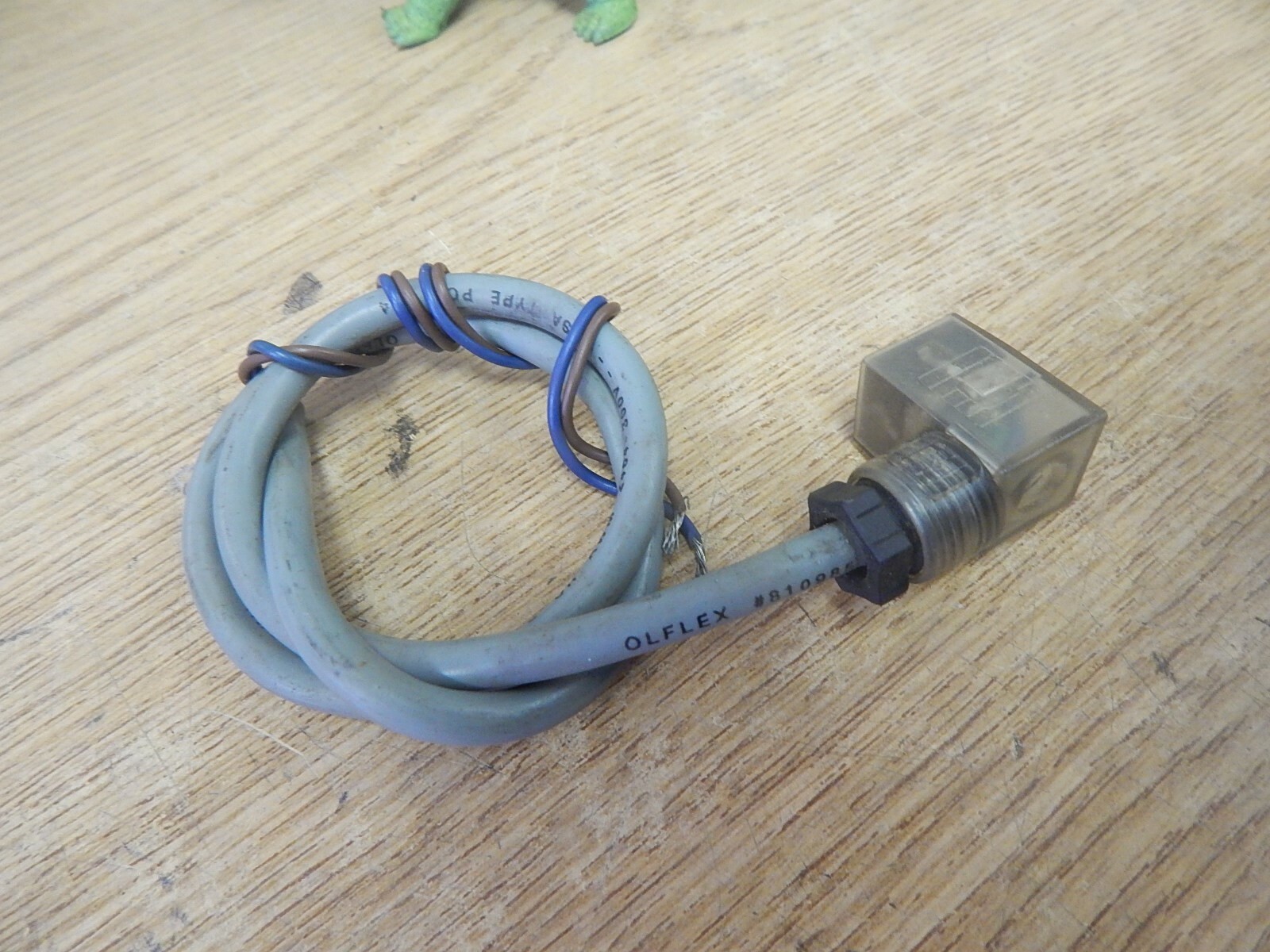 Olflex 810985 Cord V1904 115U Solenoid Connector Cable *FREE SHIPPING*