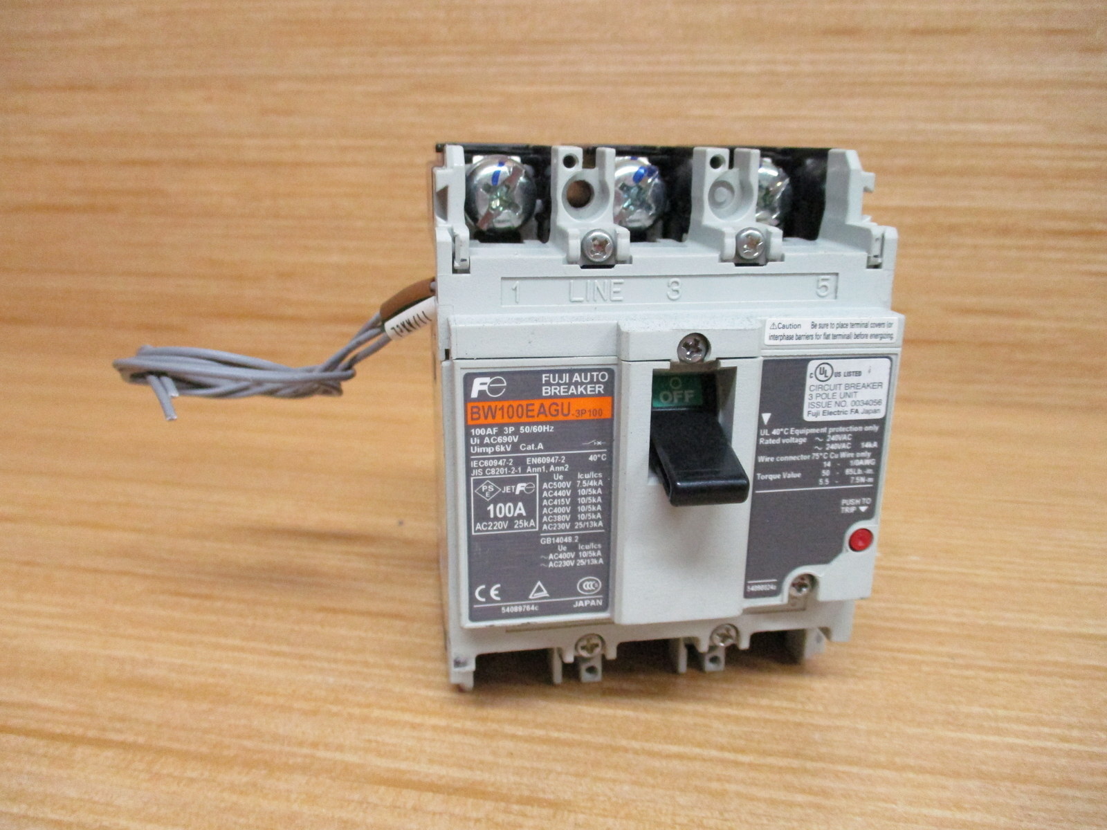 Fuji Electric BW100EAGU-3P100 100A Circuit Breaker BW100EAGU