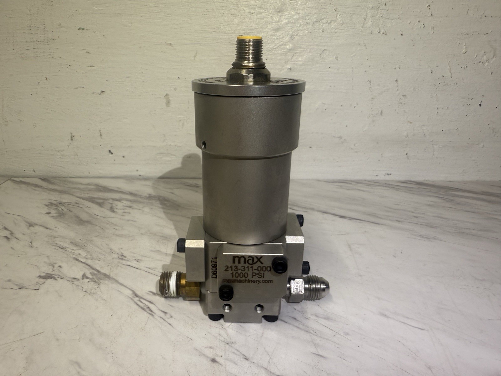 MAX MACHINERY FLOW METER TRANSMITTER 295-200-000 Lightly Used