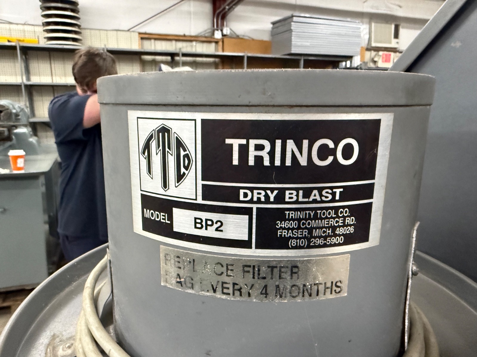 Trinco 24 BP sandblast cabinet with dust collector